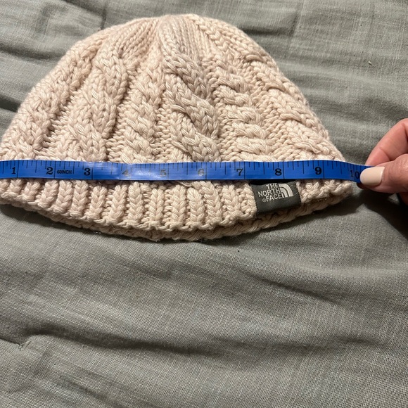 The North Face Ivory Cable Knit Wool Beanie Hat One Size Unisex - Picture 4 of 8